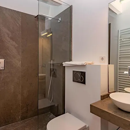 Villa Roser Vell By Sealand Pollenca