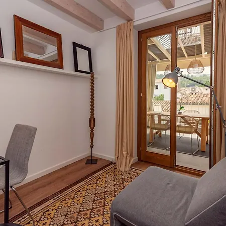 Roser Vell By Sealand