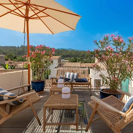 Roser Vell By Sealand * Pollença