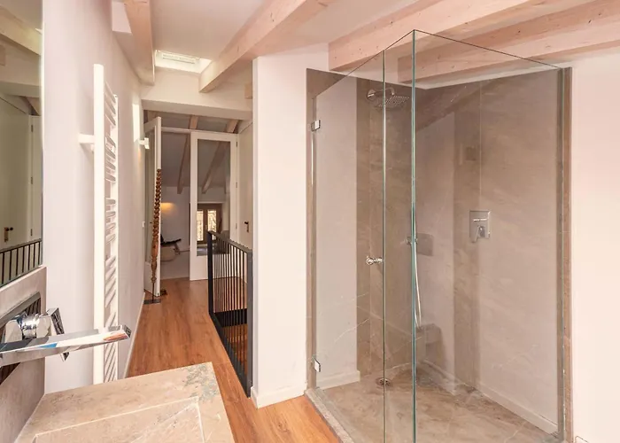 Roser Vell By Sealand